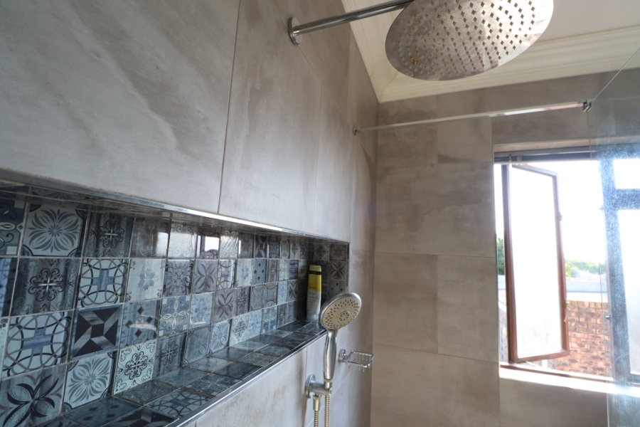 3 Bedroom Property for Sale in Sherwood Eastern Cape